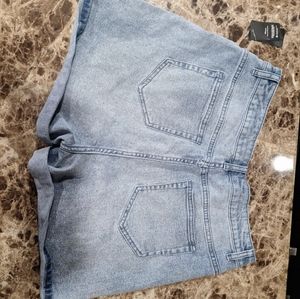 Hot topic alice in wonderland mom jeans